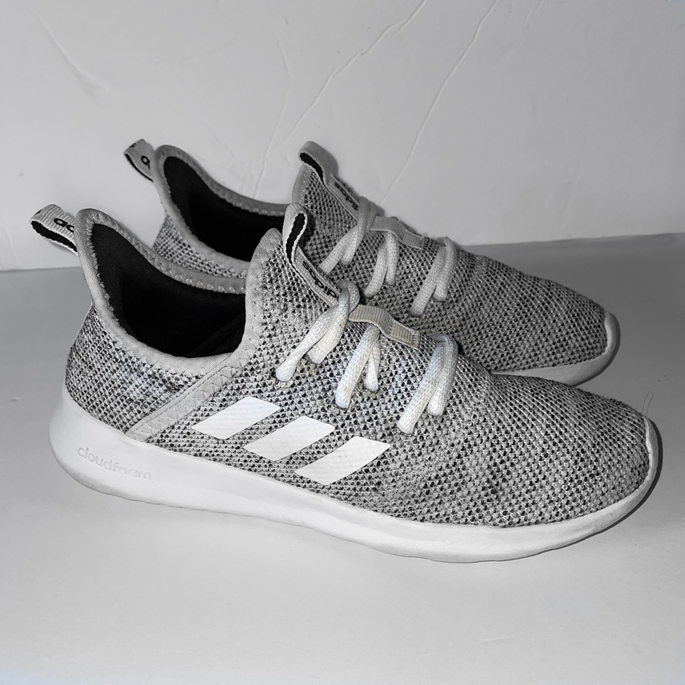 Adidas  Grey & White Cloudfoam Super   Sz 6